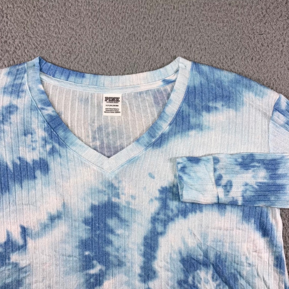 PINK Victoria's Secret Tie Dye Top Small‎ Blue V-Neck Crop Oversized L/S y2k